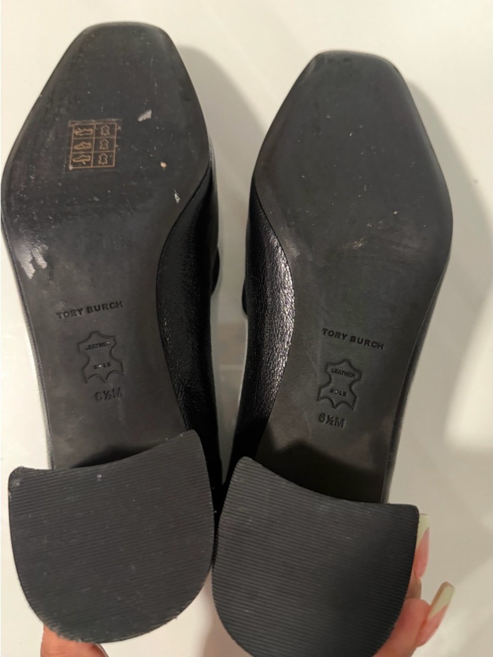 Tory Burch Jessa Loafers Black Leather Block Heel Loafers with Gold Chain Accent - Picture 10 of 11